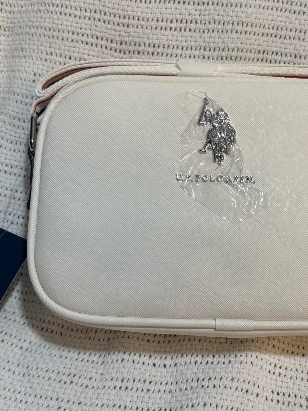 New U.S. Polo Assn. Classic Zip Crossbody Bag – White